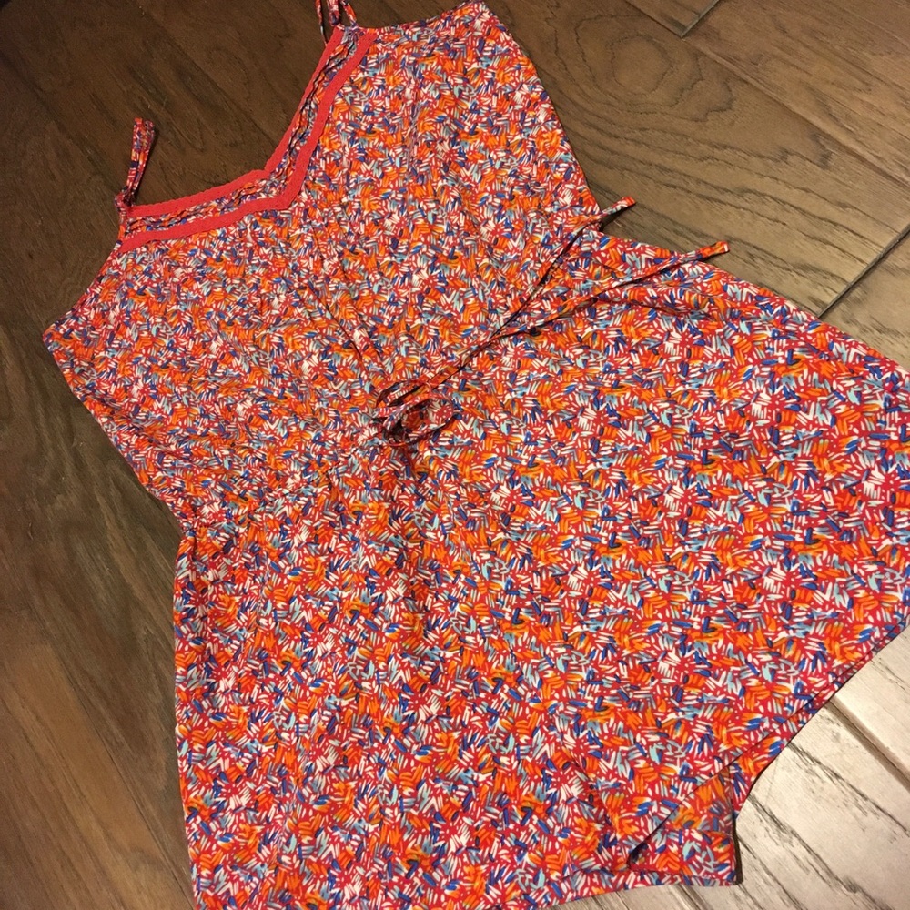 3/$10 ✨ Forever 21 V Neck Romper